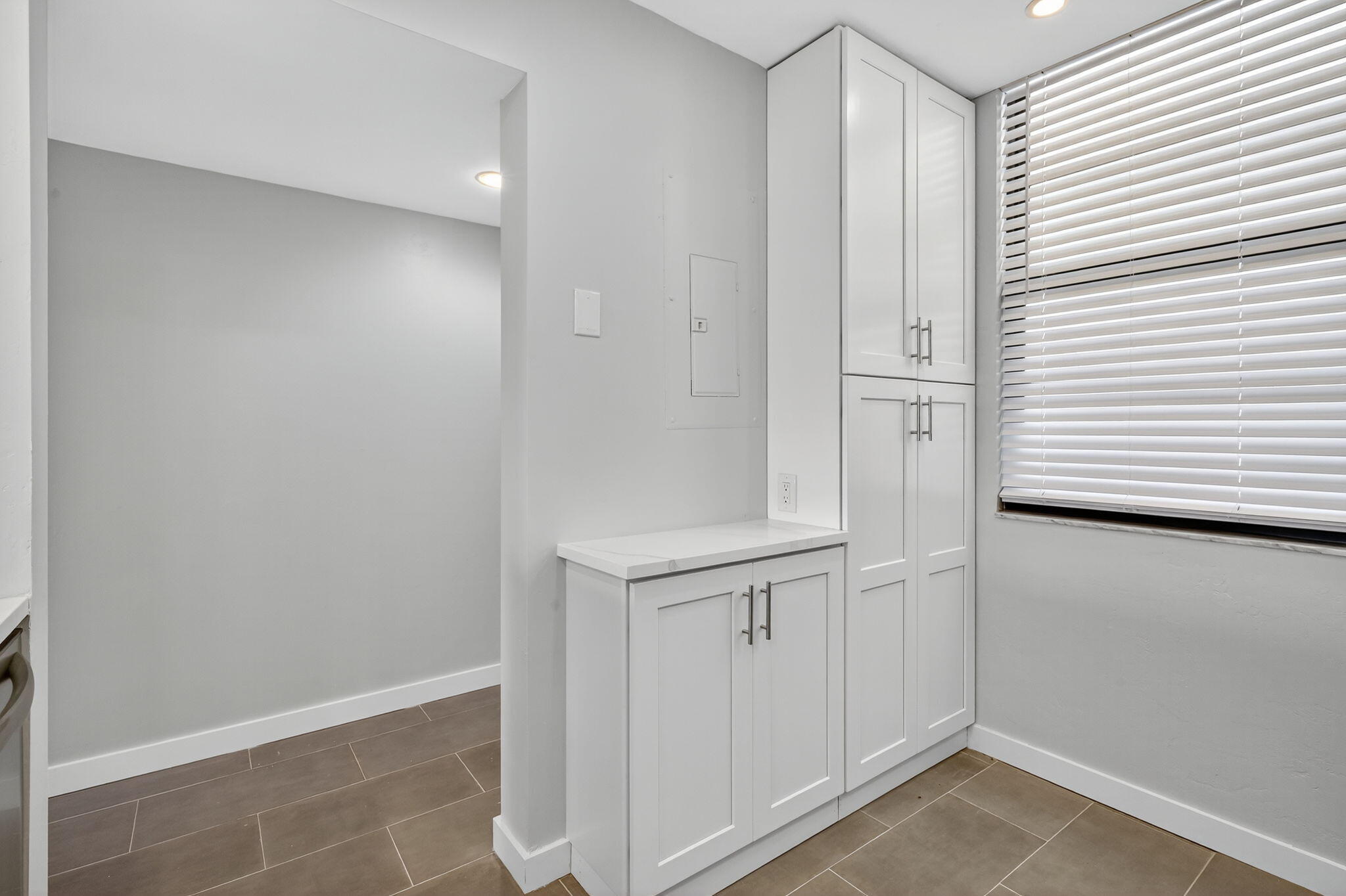 WHITEHALL CONDO OF THE LANDS OF THE PRESIDENT - Residential