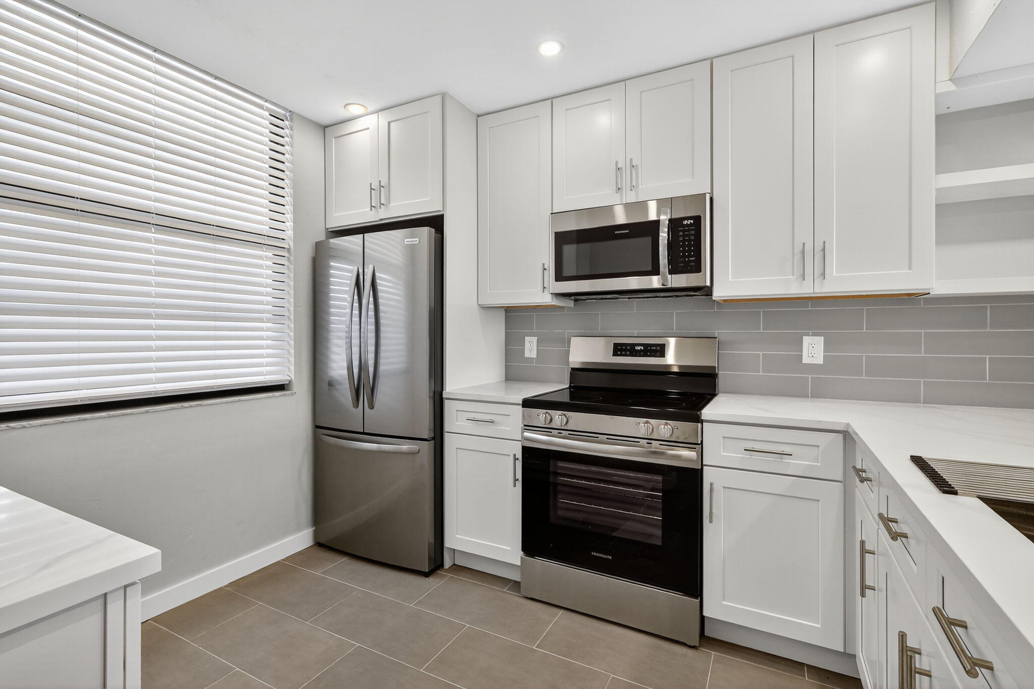 WHITEHALL CONDO OF THE LANDS OF THE PRESIDENT - Residential