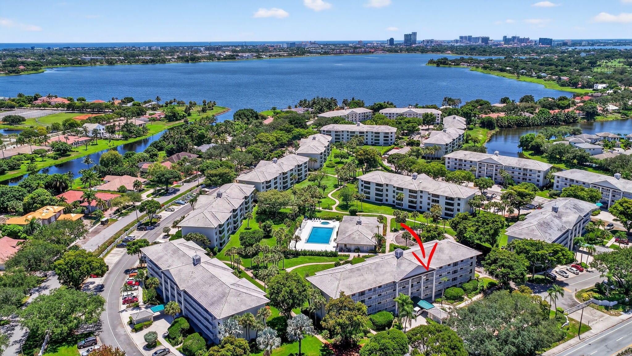 WHITEHALL CONDO OF THE LANDS OF THE PRESIDENT - Residential