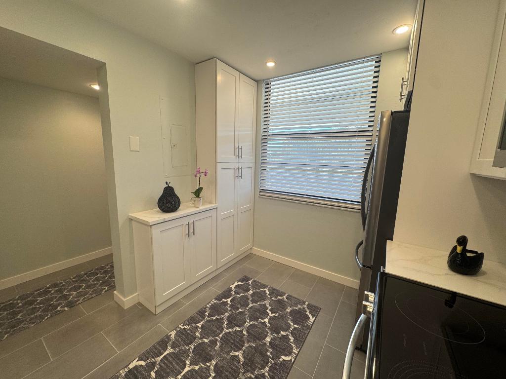 3710 Whitehall Drive 404