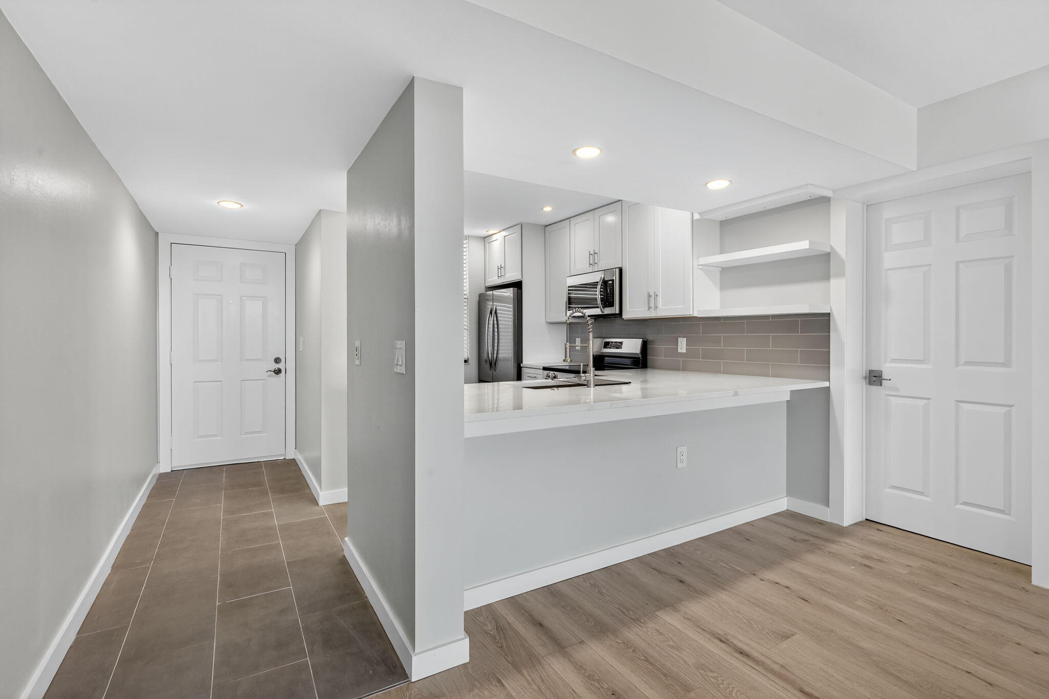 WHITEHALL CONDO OF THE LANDS OF THE PRESIDENT - Residential