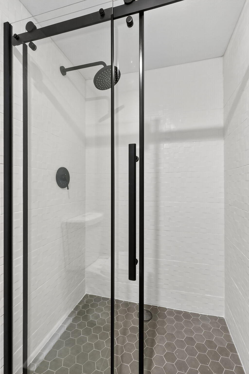 WHITEHALL CONDO OF THE LANDS OF THE PRESIDENT - Residential