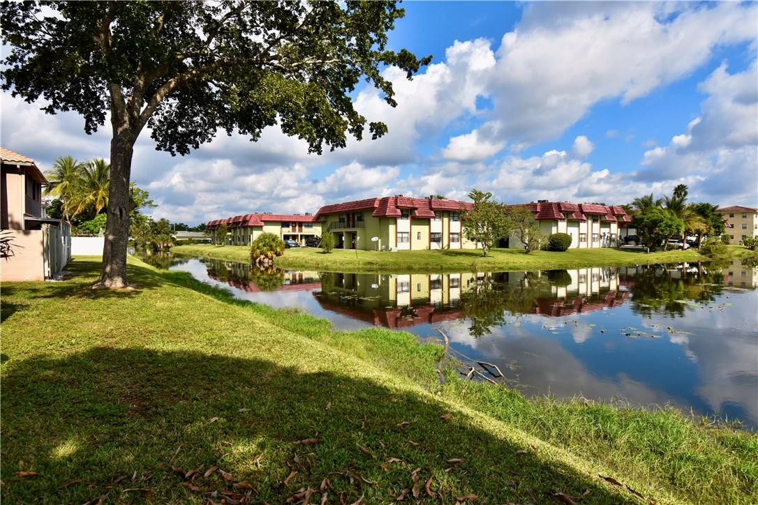 Springs Colony Club - Residential