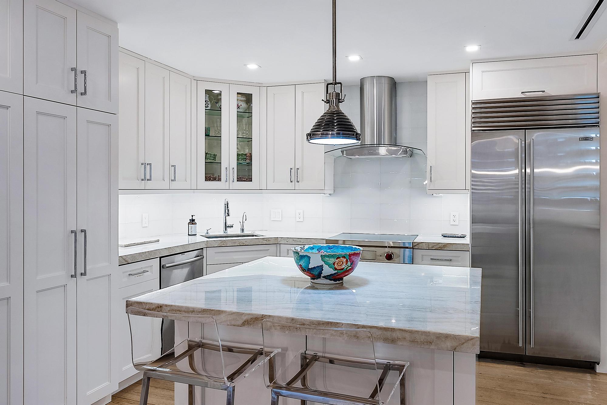 THREE HUNDRED OCEAN BLVD - Residential