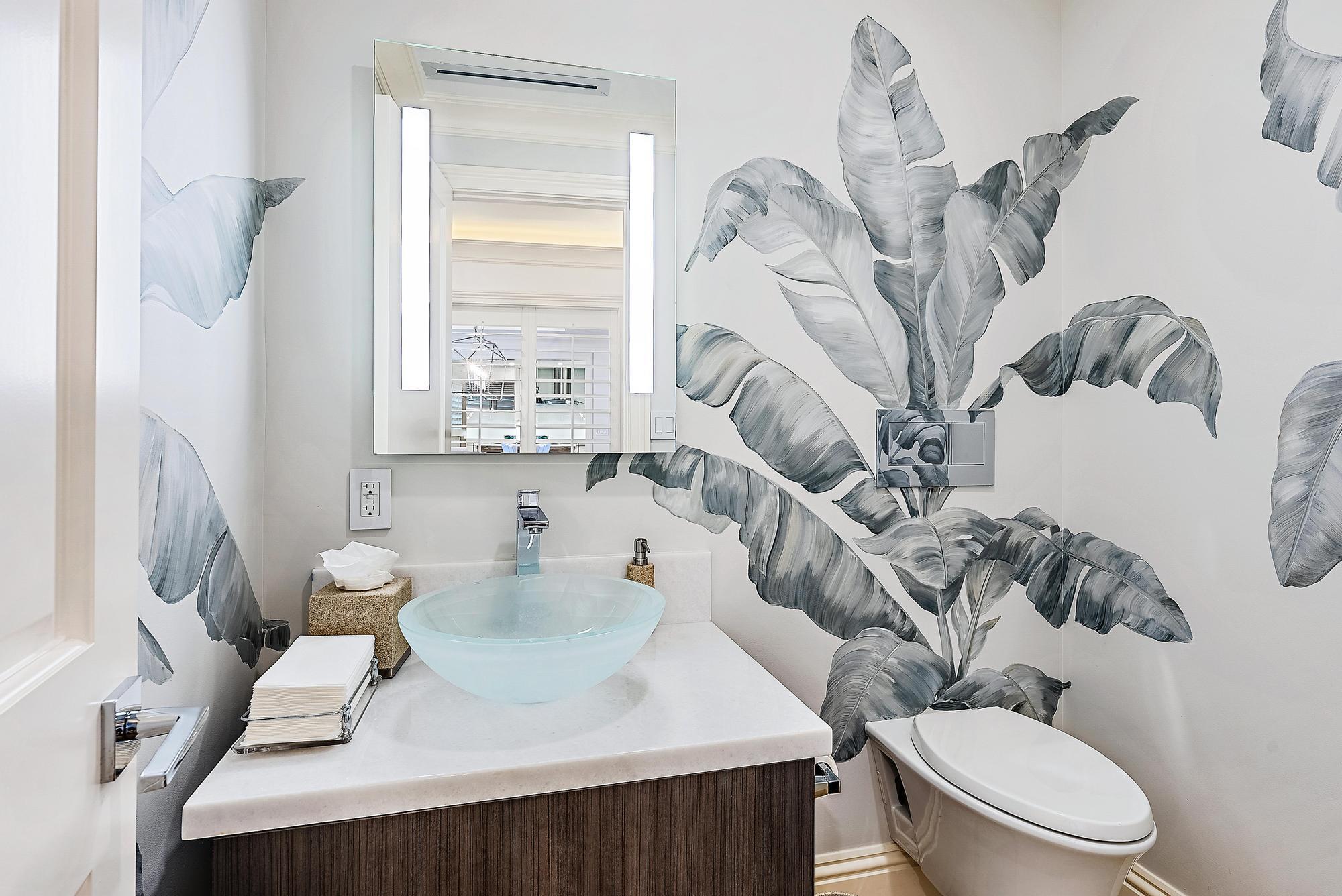 THREE HUNDRED OCEAN BLVD - Residential