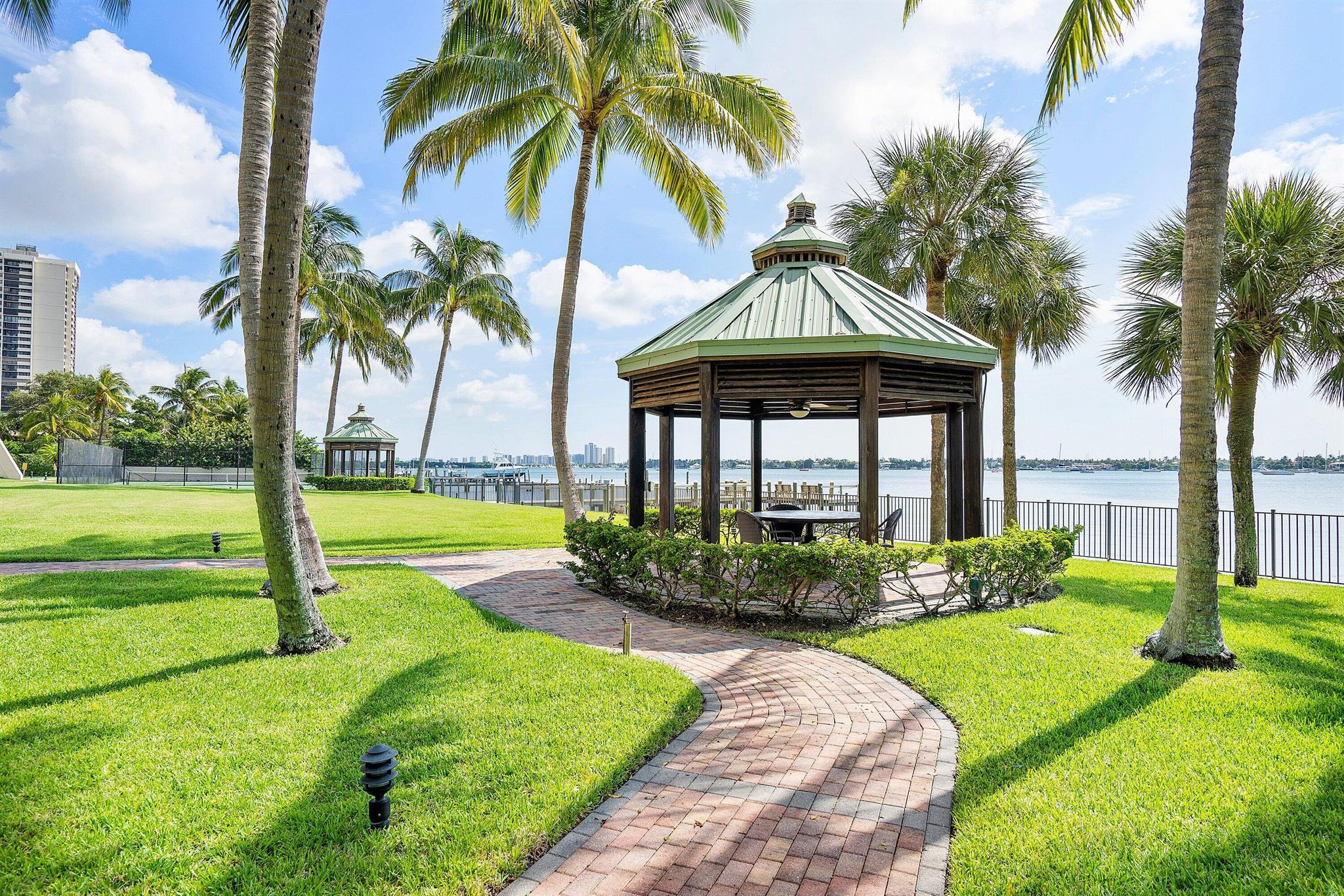 PLACIDO MAR CONDO - Residential