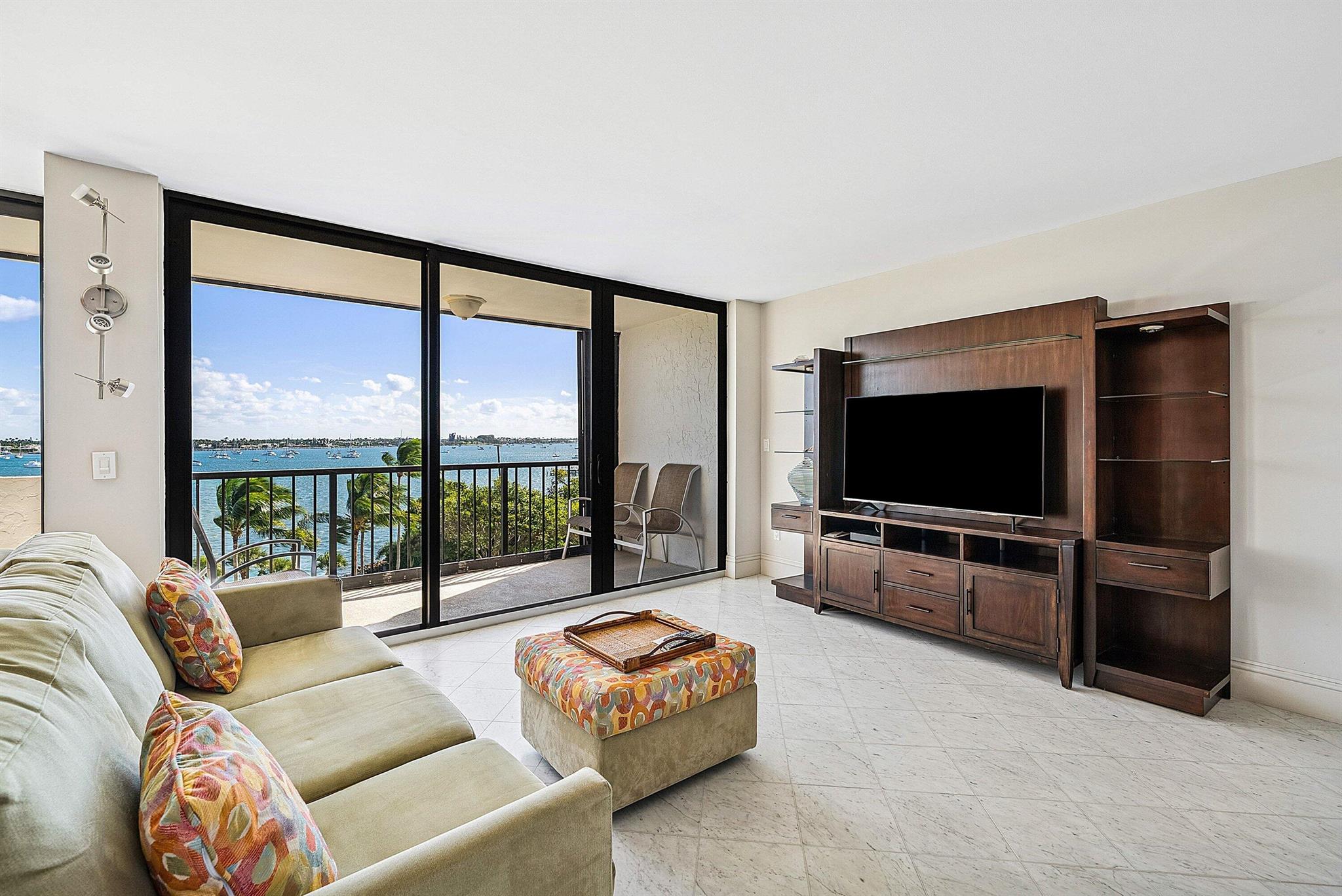 PLACIDO MAR CONDO - Residential