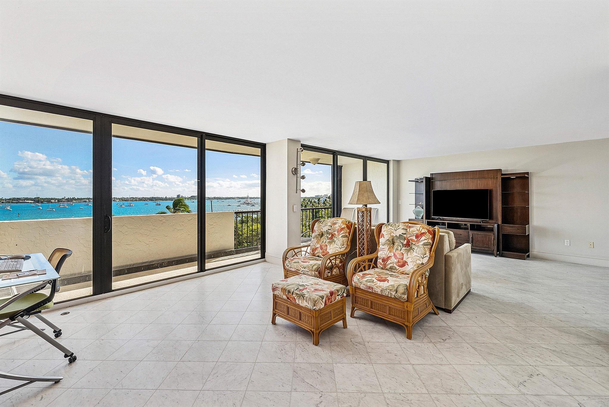 PLACIDO MAR CONDO - Residential