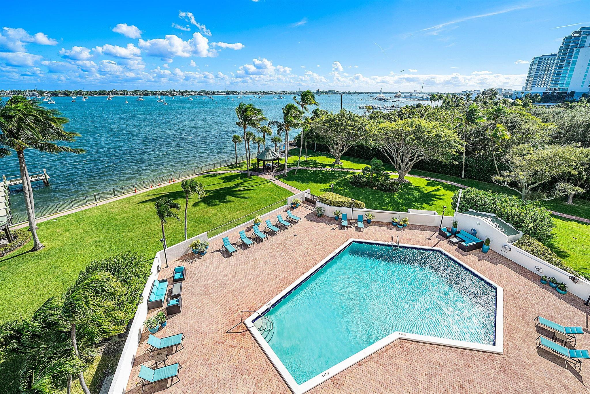 PLACIDO MAR CONDO - Residential