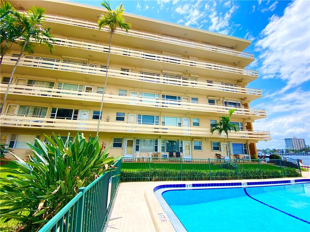 HARBOR HOUSE EAST - Residential