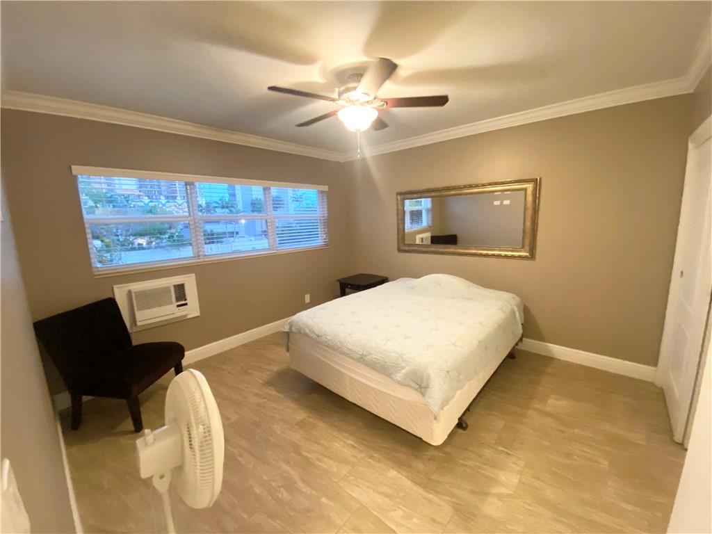 HARBOR HOUSE EAST - Residential