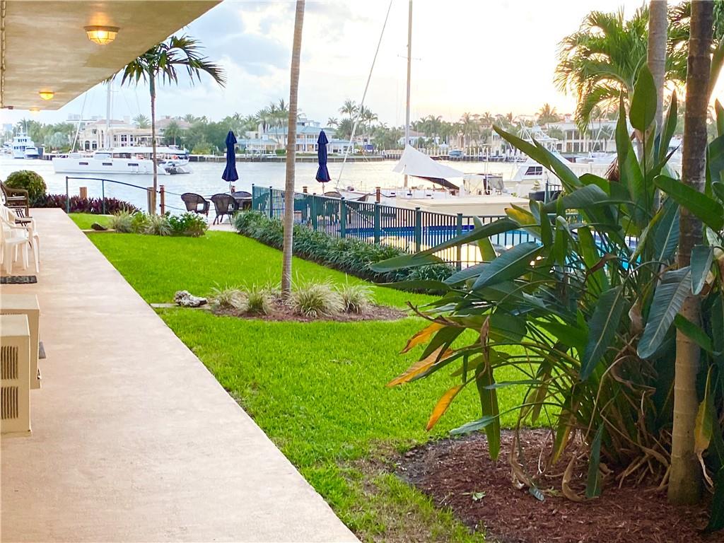 HARBOR HOUSE EAST - Residential