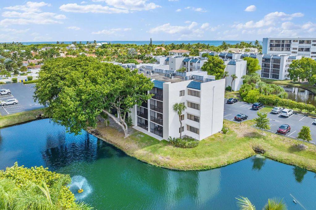 Photo of 1605 S Us Highway 1 #C401, Jupiter, FL 33477 (MLS # R10960211)