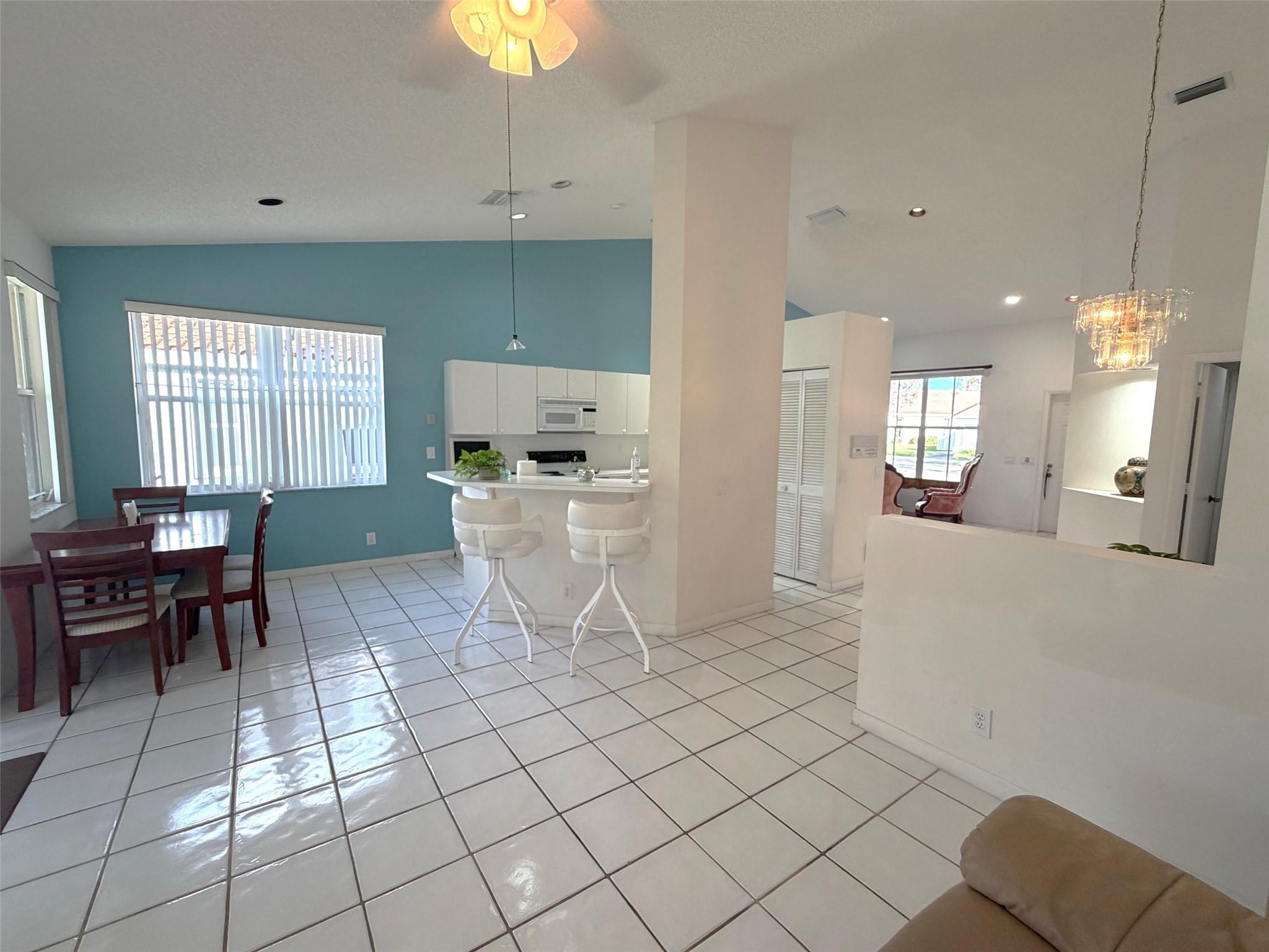 THE FALLS - Residential