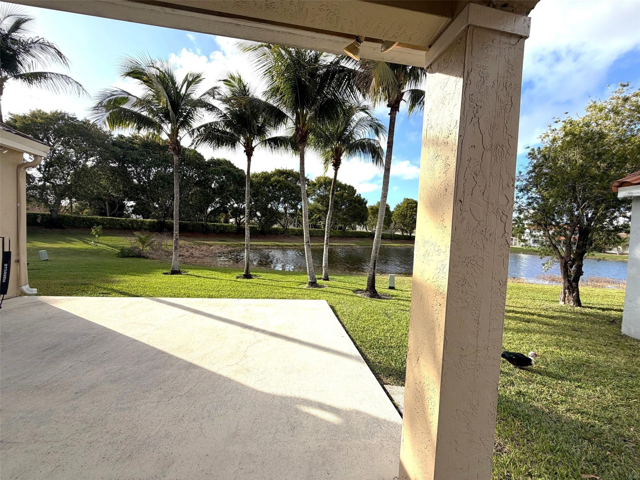 THE FALLS - Residential