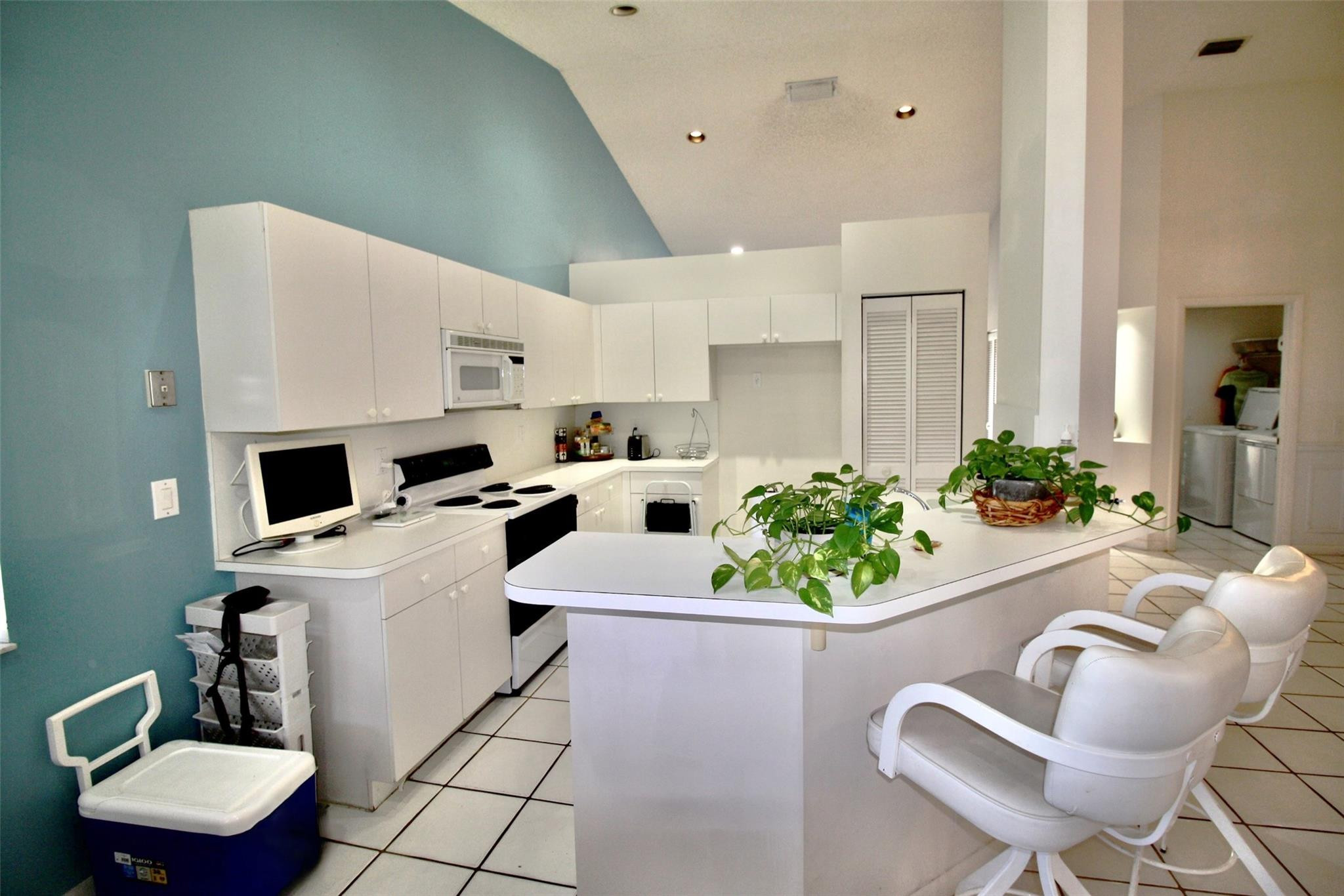 THE FALLS - Residential