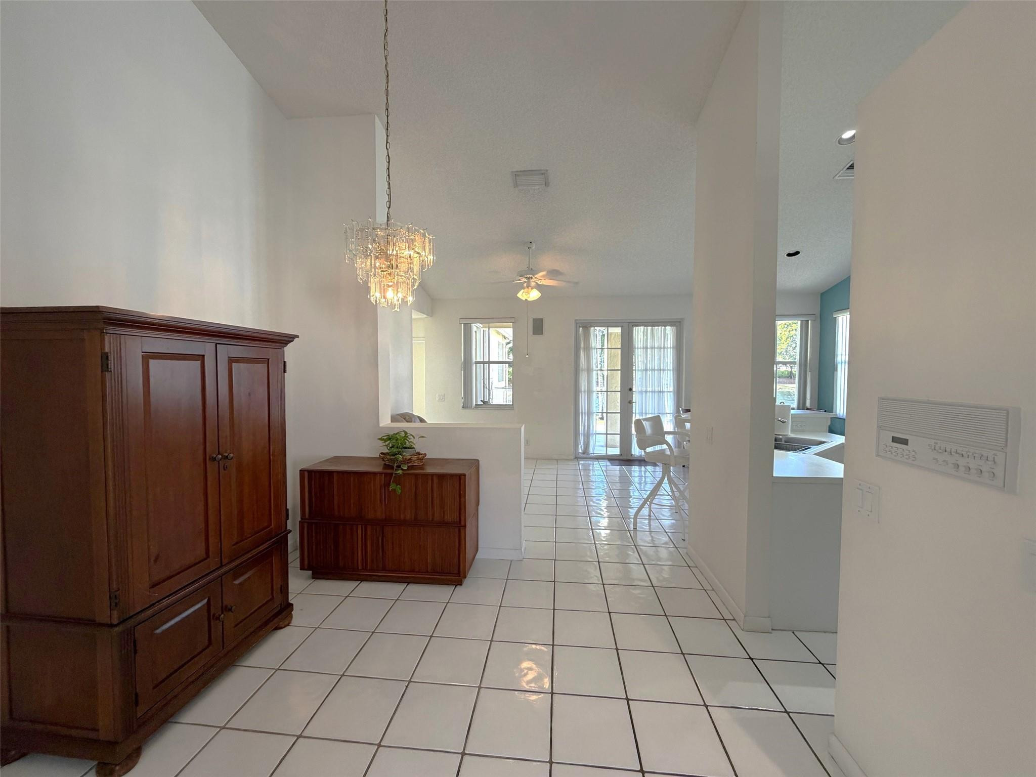 THE FALLS - Residential