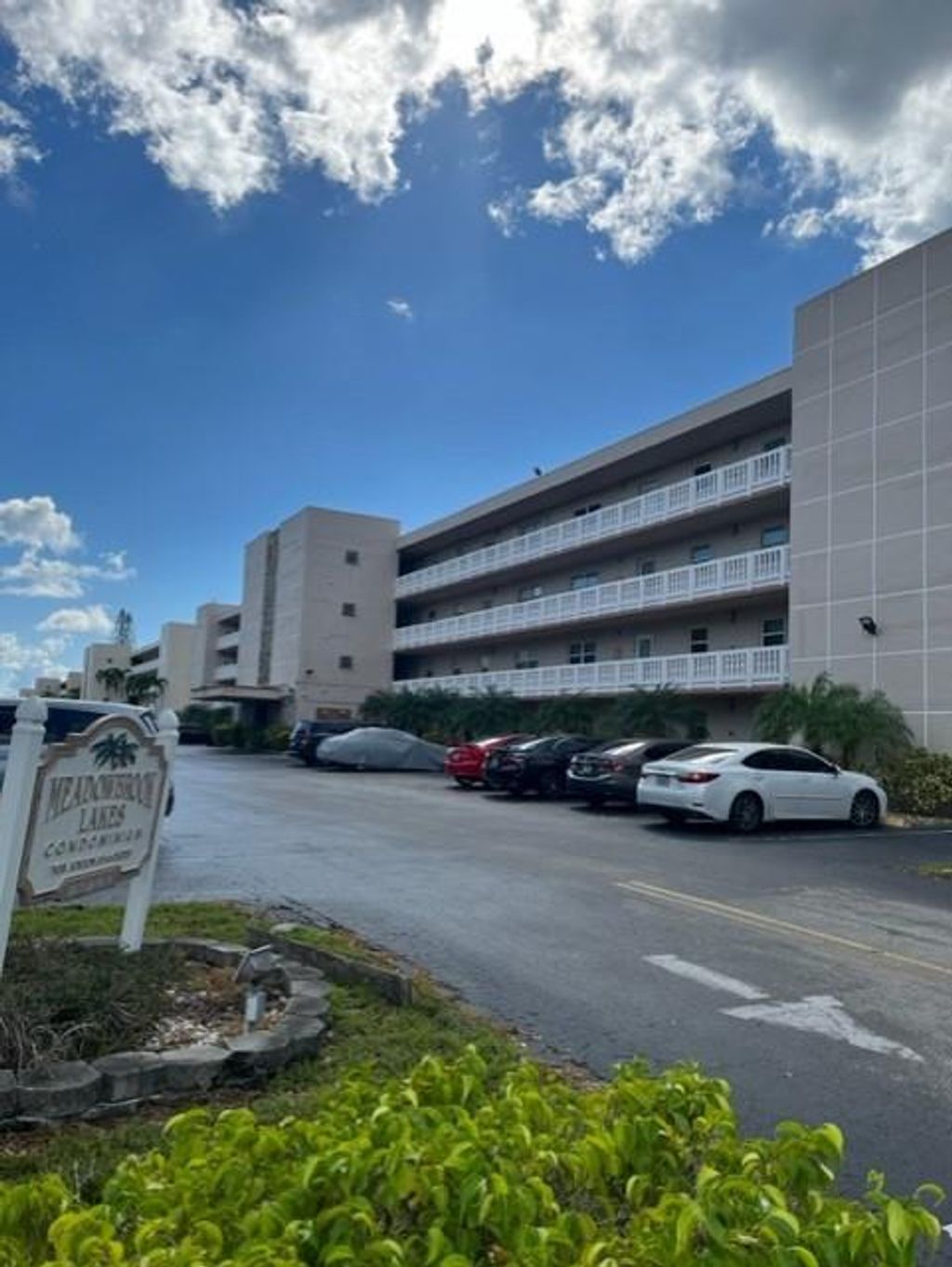 Photo of 314 SE 10th Street #306, Dania Beach, FL 33004 (MLS # F10453614)