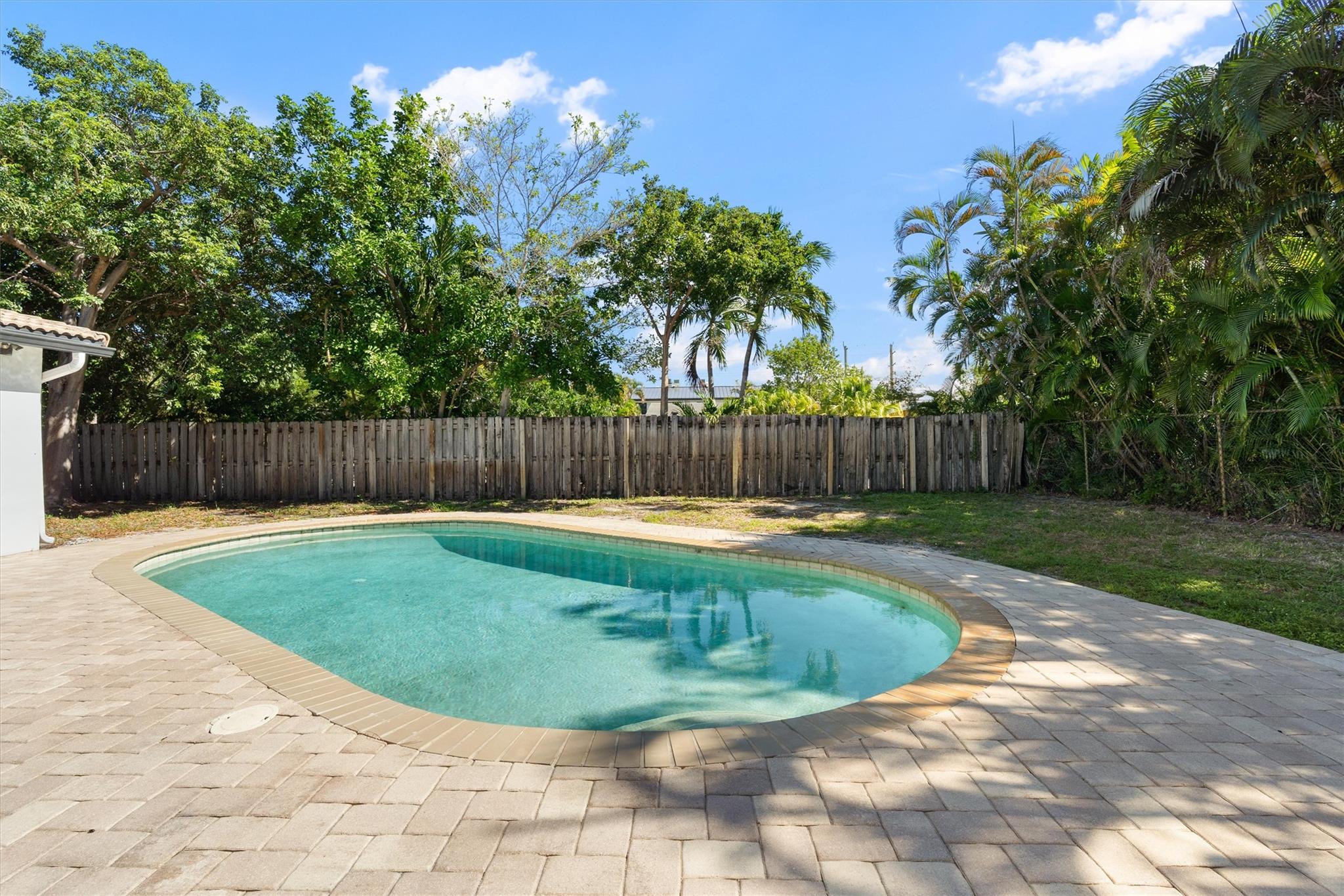 Coral Ridge Isles 45-47 B - Residential