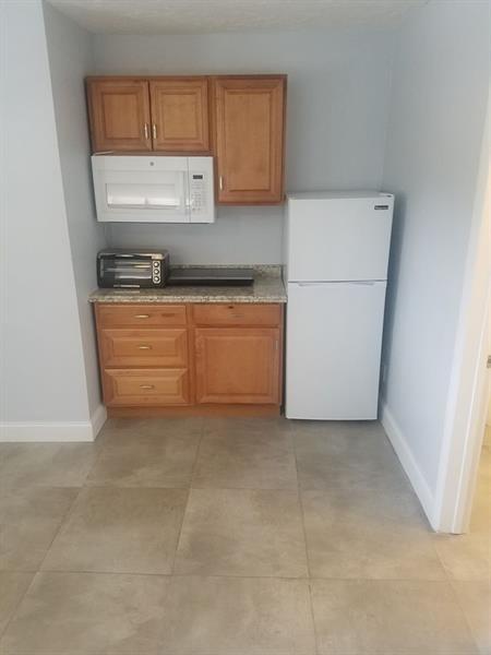 Oakland Manors Amd - Residential Lease