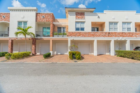 Featured picture for the property R11059236