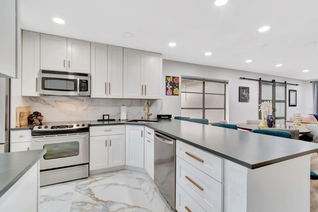 Photo of 21695 Tall Palm Circle #4b, Boca Raton, FL 33433 (MLS # R11097139)