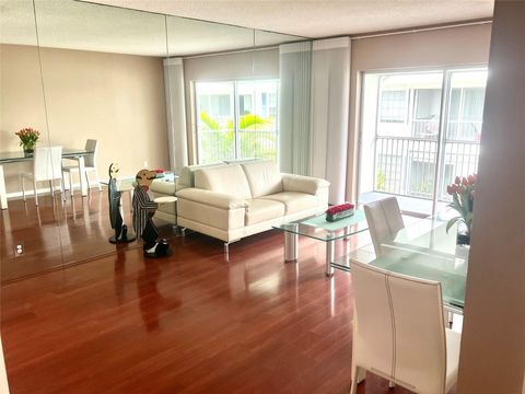 2211 NE 67th Street 1128 Fort Lauderdale FL 33308