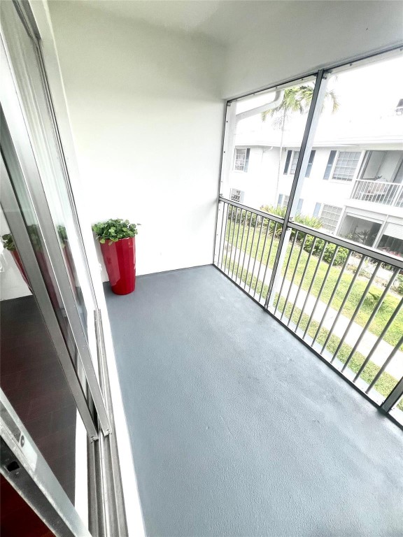 Imperial Point Colonnades - Residential