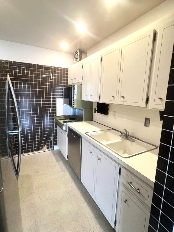 Imperial Point Colonnades - Residential