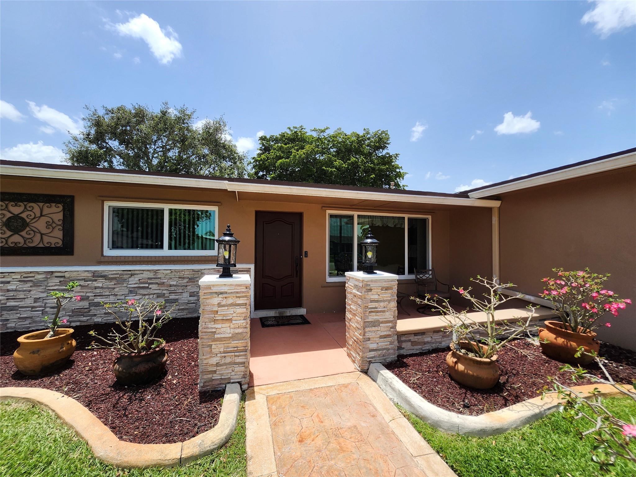 600 NW 93RD AVE