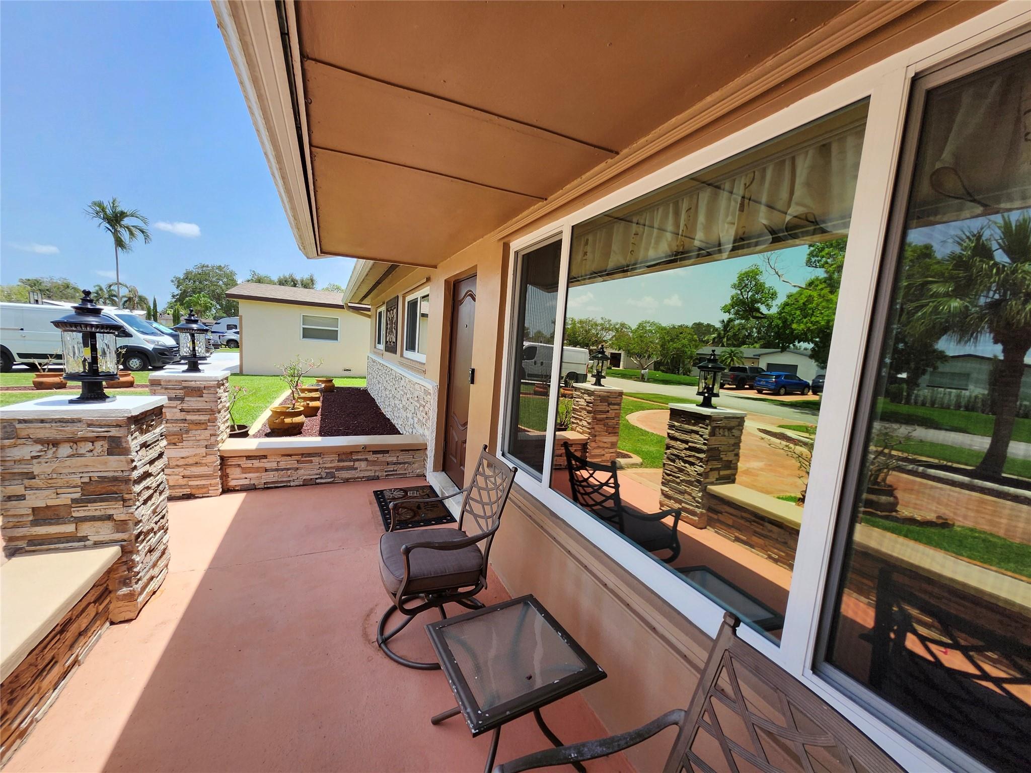 600 NW 93RD AVE