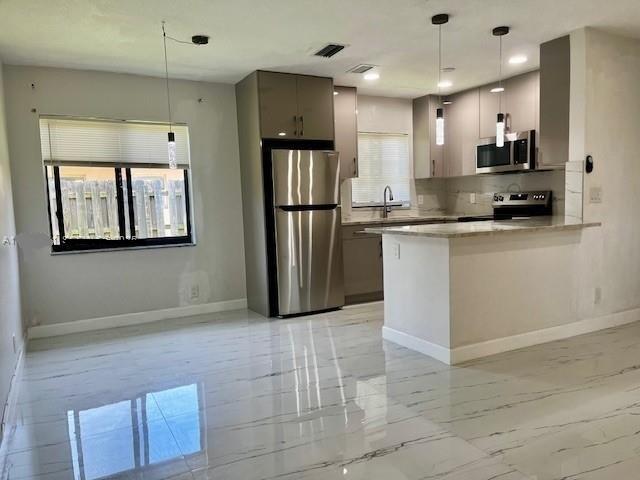 ORIOLE ESTATES SEC 8 - Residential Income