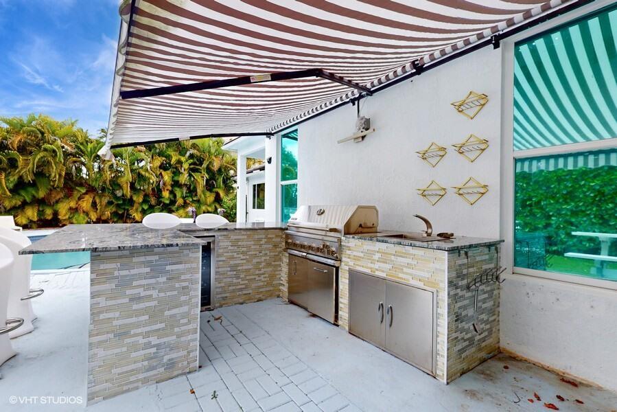 ISLES AT WELLINGTON 3 - Residential Lease