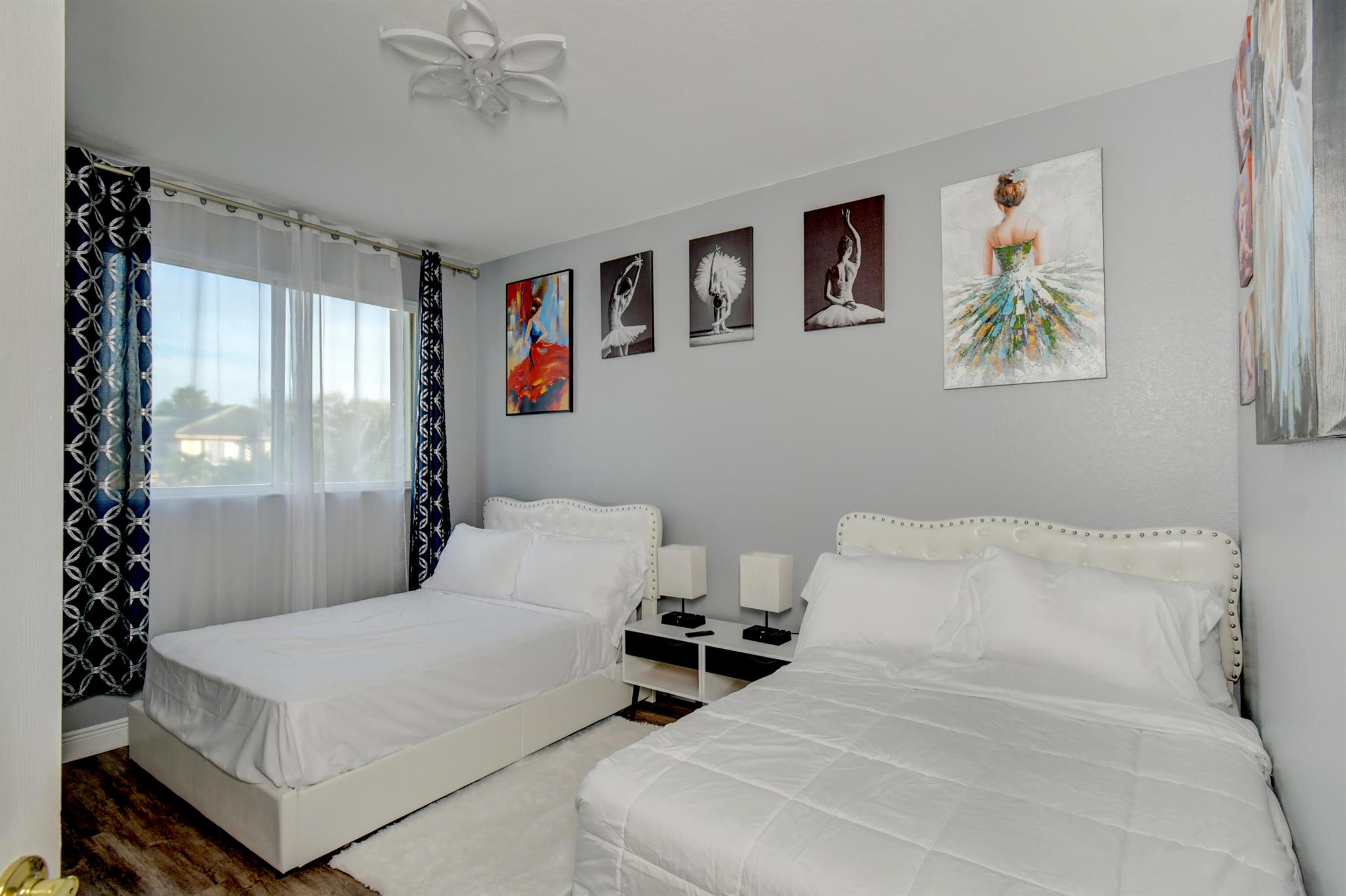 ISLES AT WELLINGTON 3 - Residential Lease