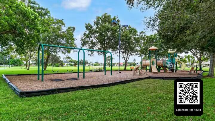 ISLES AT WELLINGTON 3 - Residential Lease