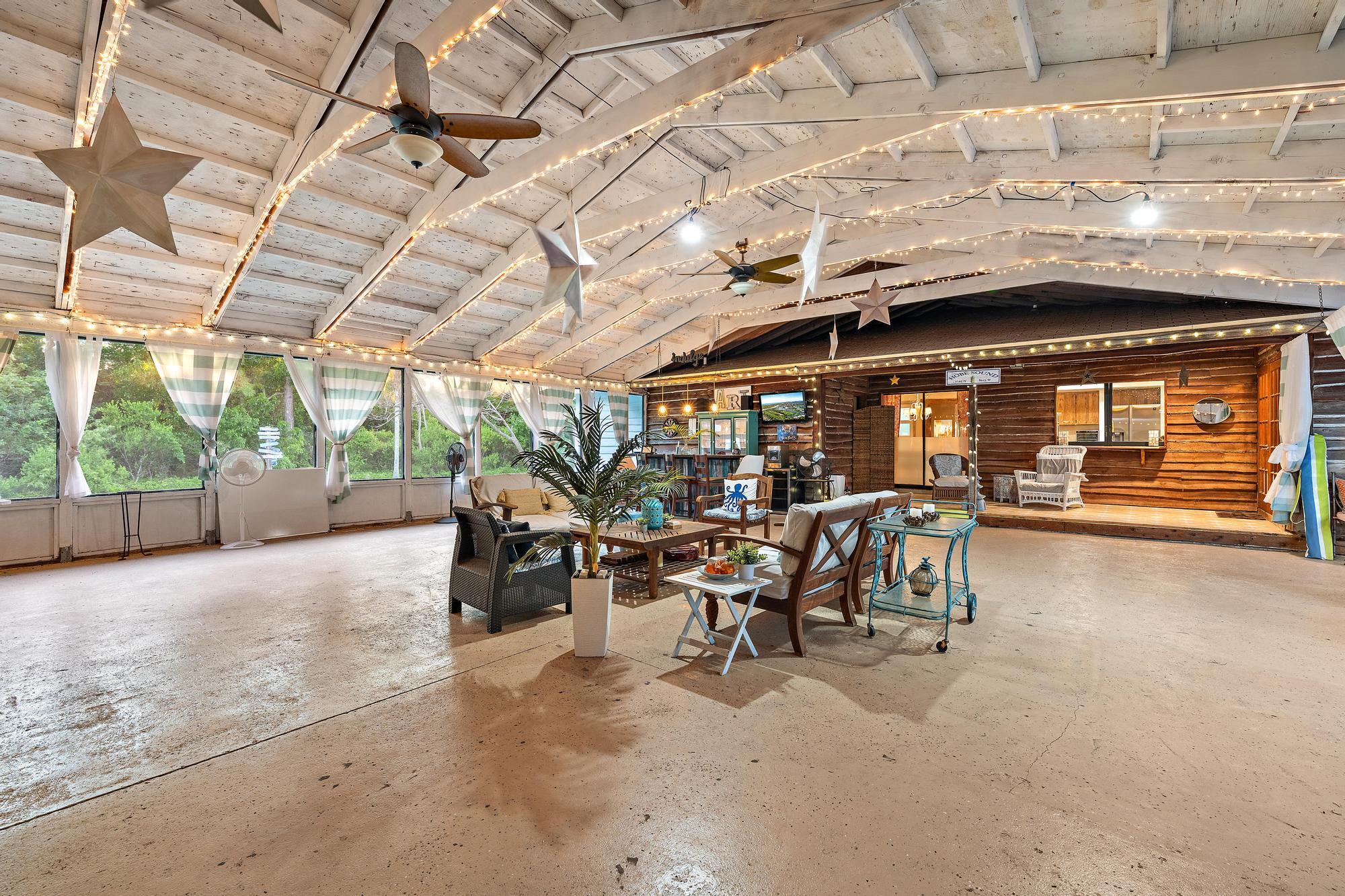 POINCIANA GARDENS - Residential