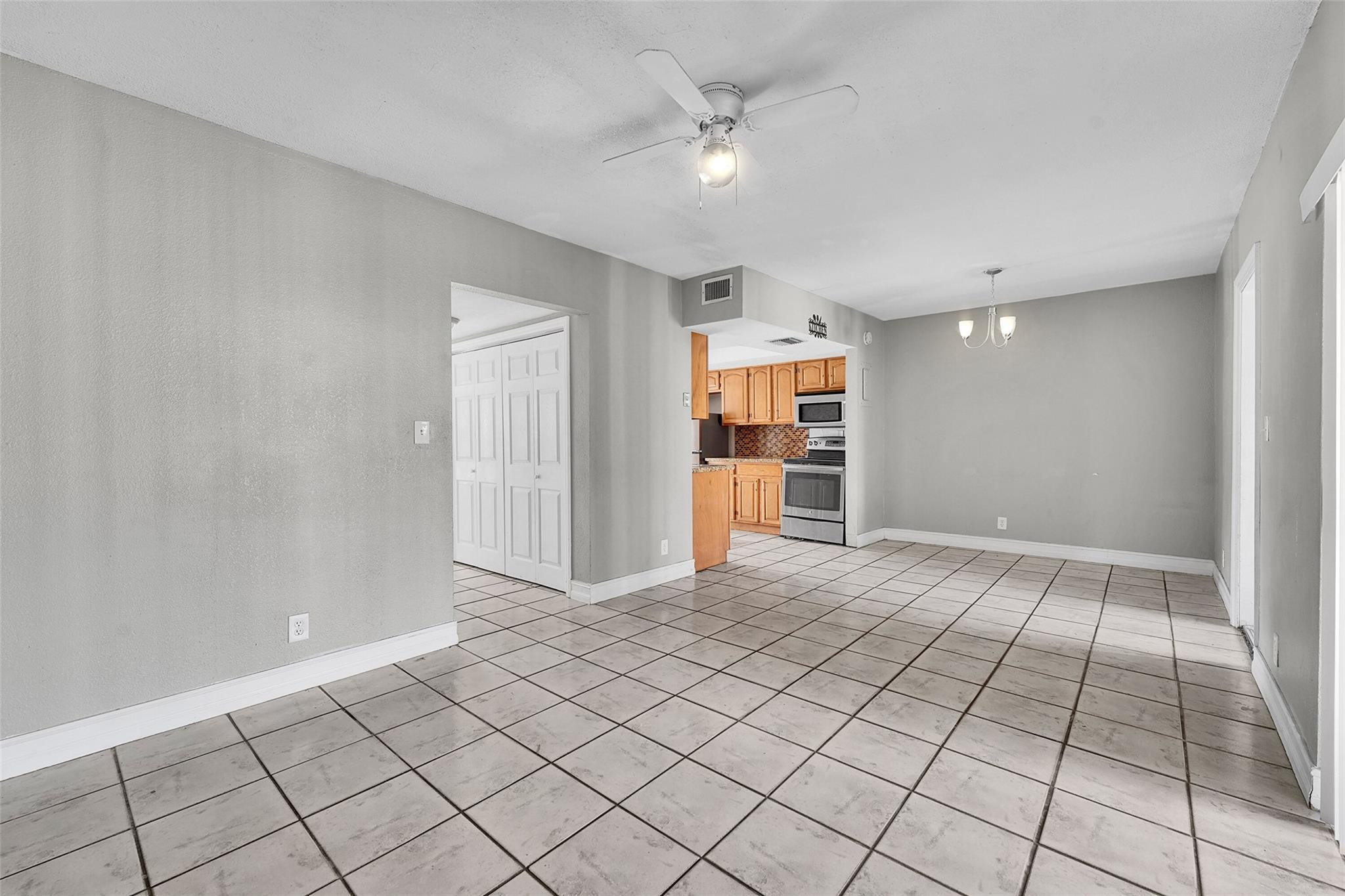 Tam-o-shanter Villas - Residential