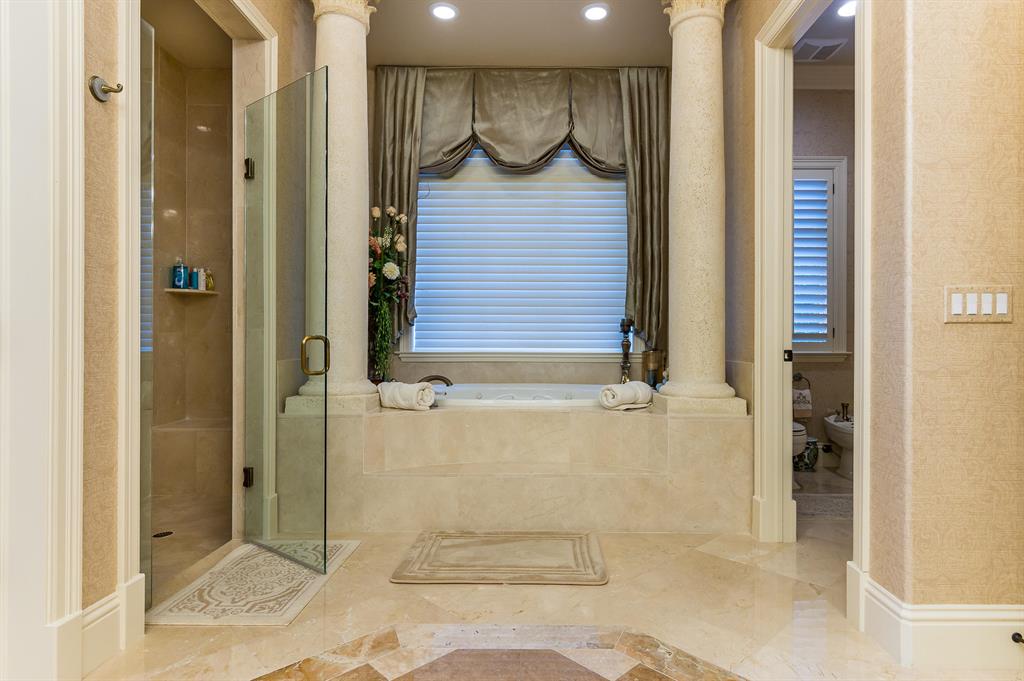 Royal Palm Yacht and Coun - Residential