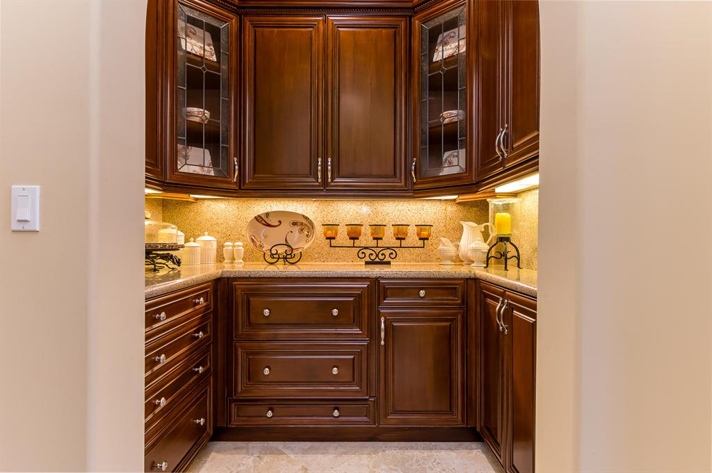 Royal Palm Yacht and Coun - Residential