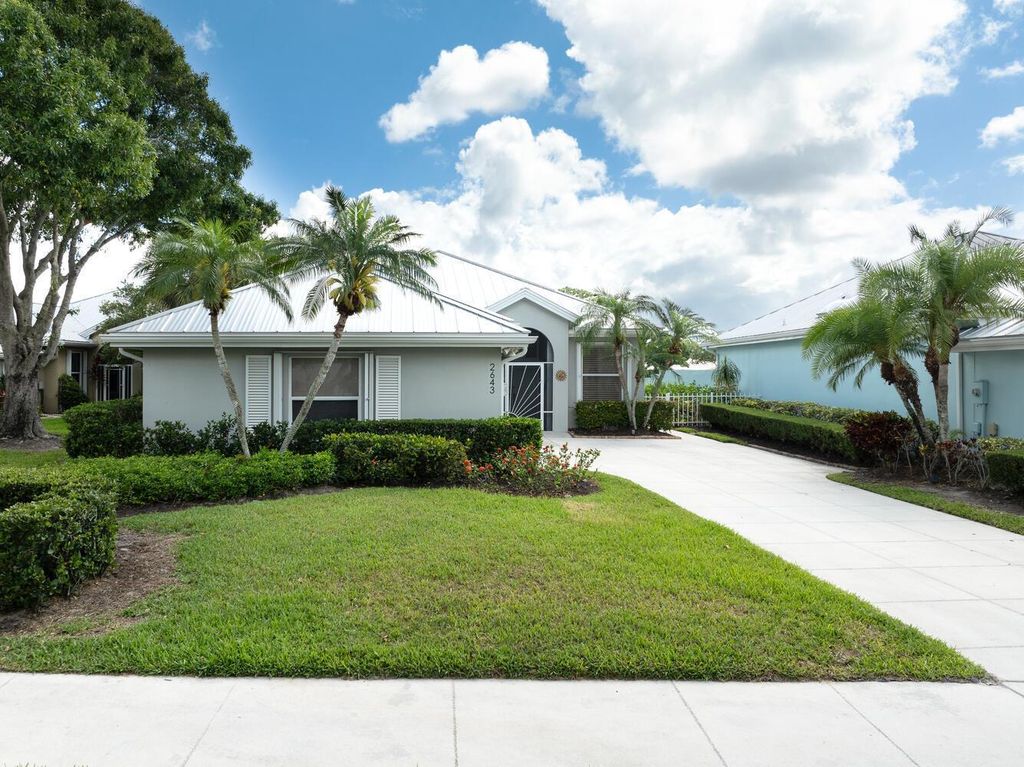 Photo of 2643 SW Greenwich Way, Palm City, FL 34990 (MLS # R10983175)