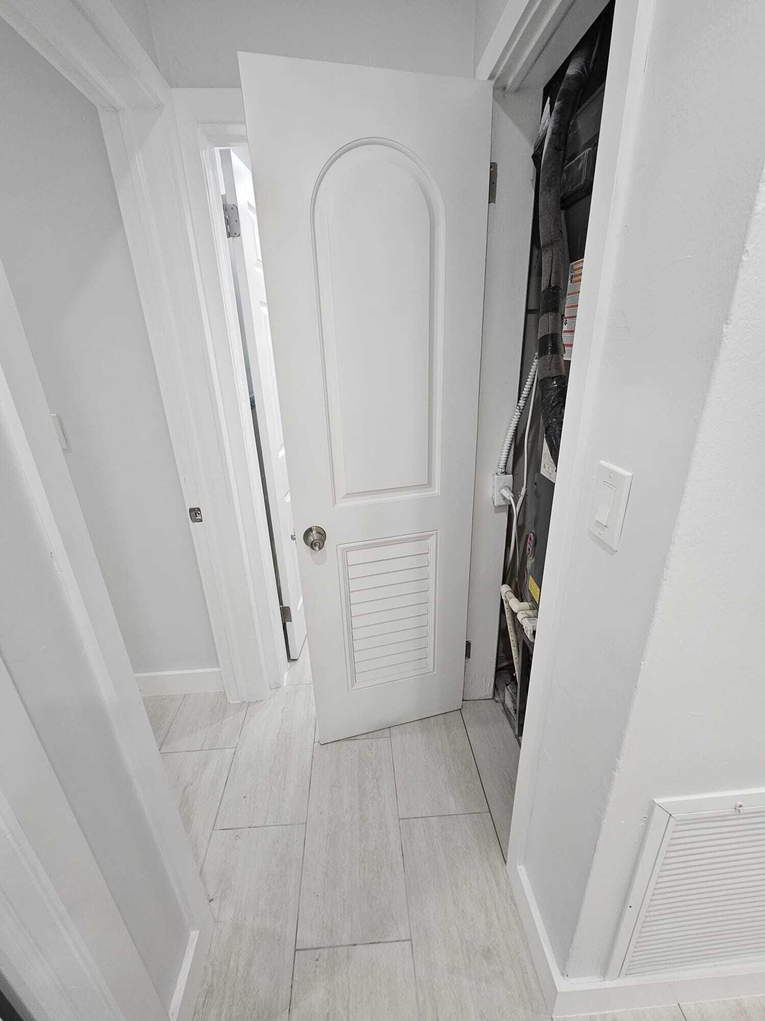 FLORAL HEIGHTS - Residential Lease