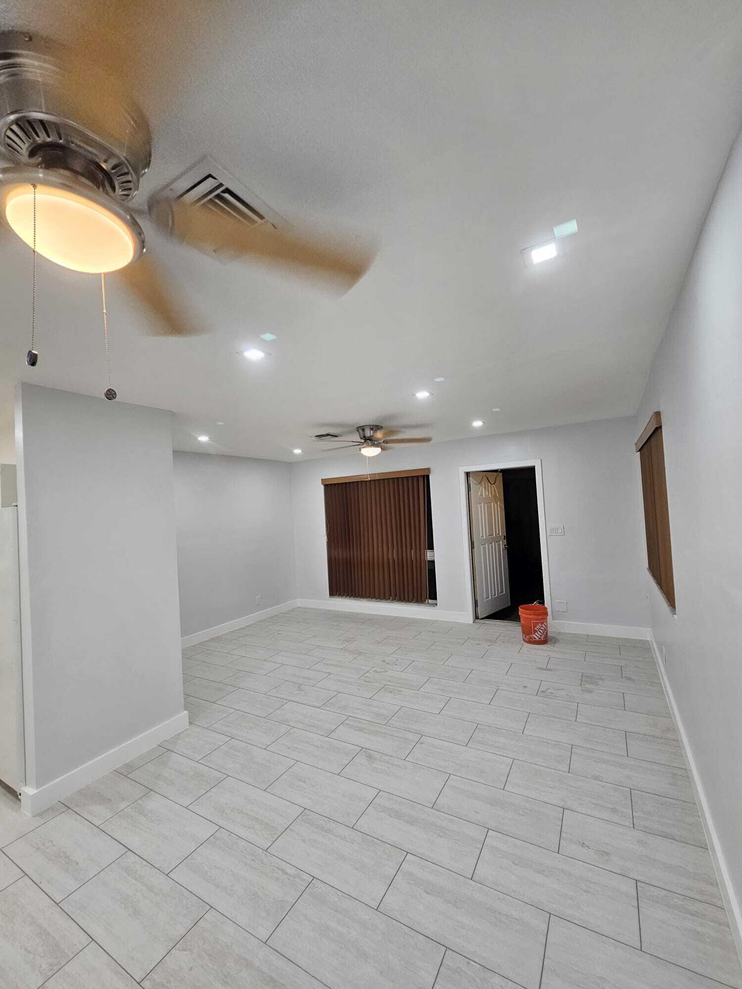 FLORAL HEIGHTS - Residential Lease