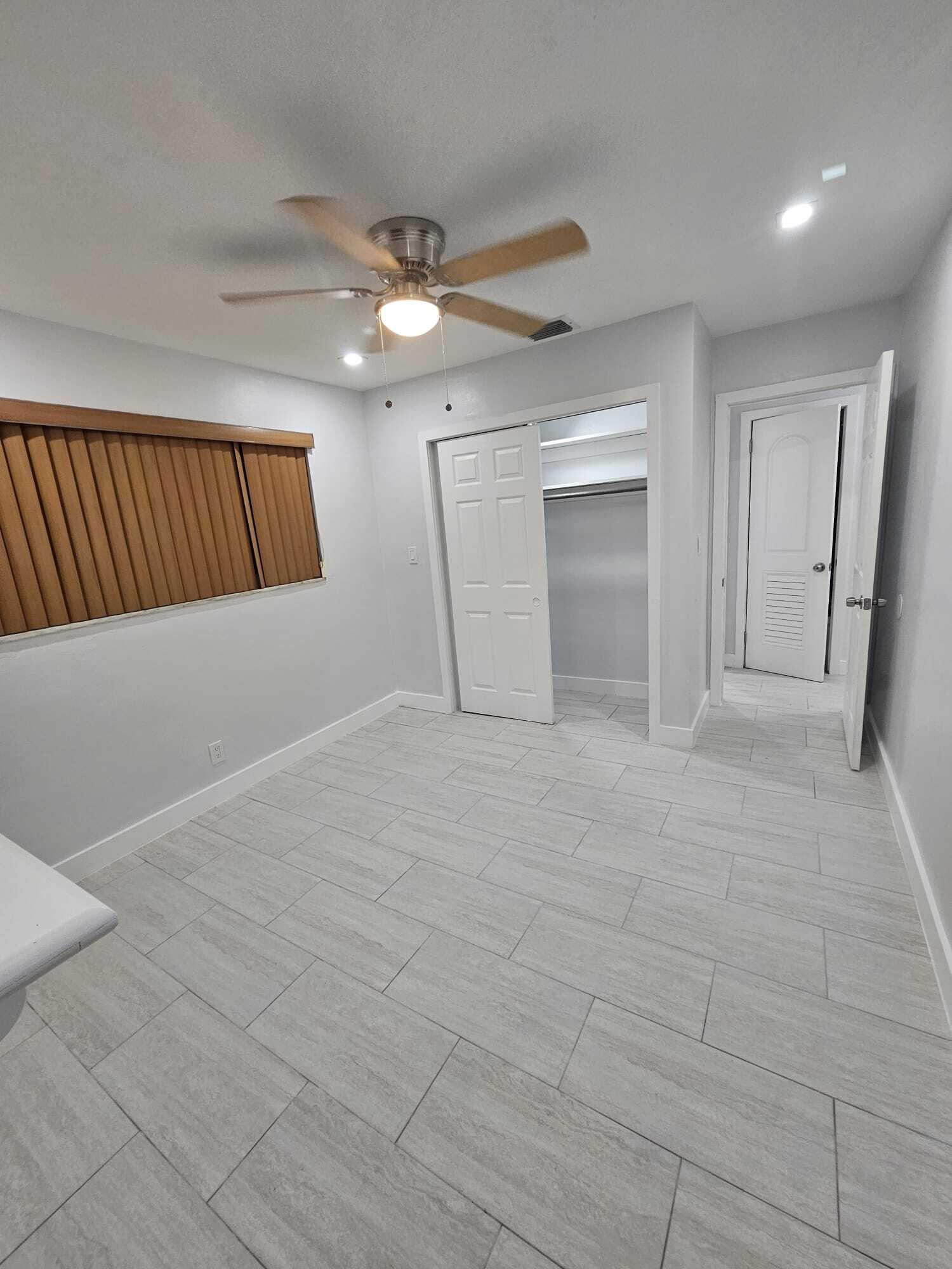 FLORAL HEIGHTS - Residential Lease