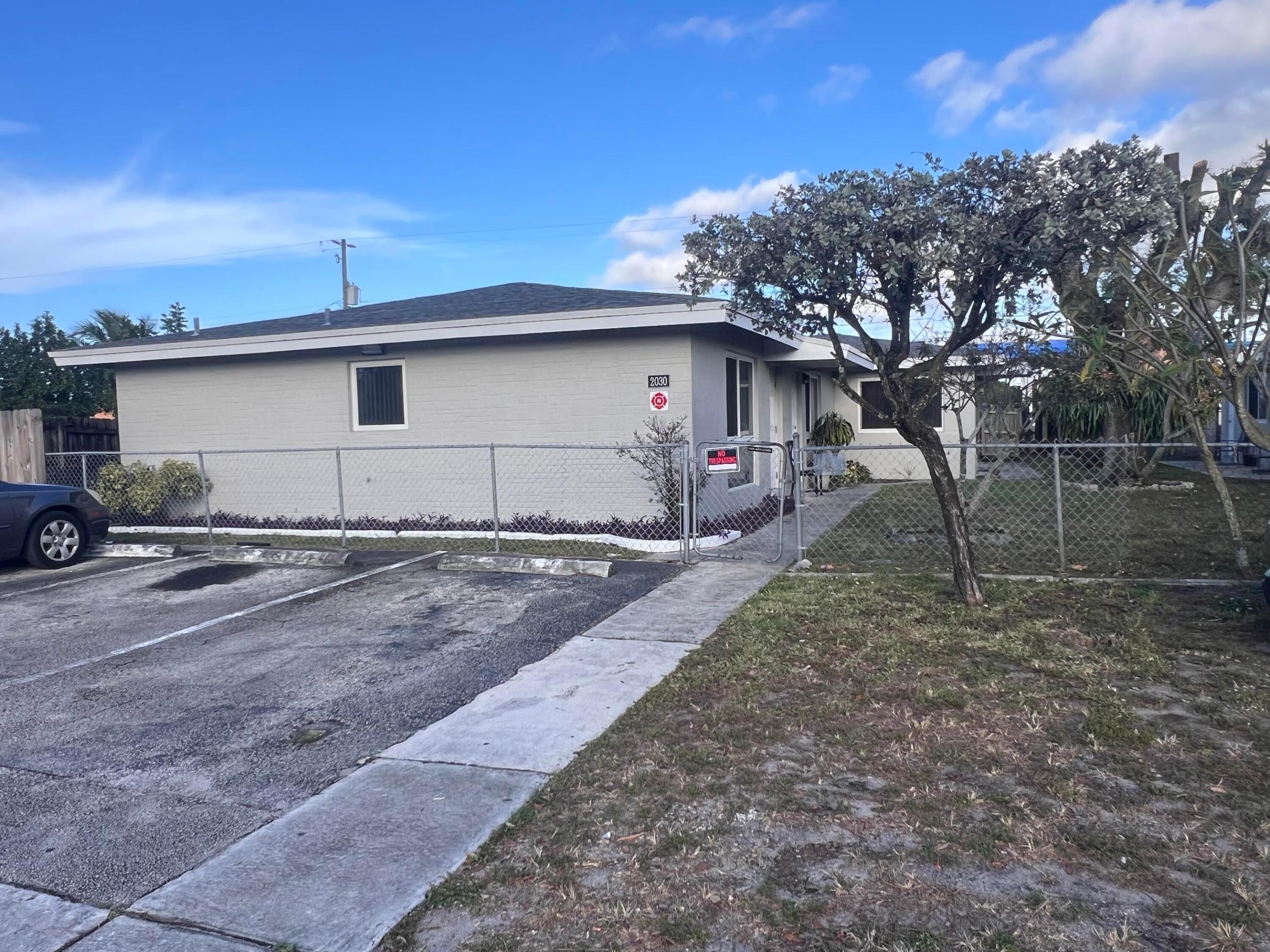 FLORAL HEIGHTS - Residential Lease