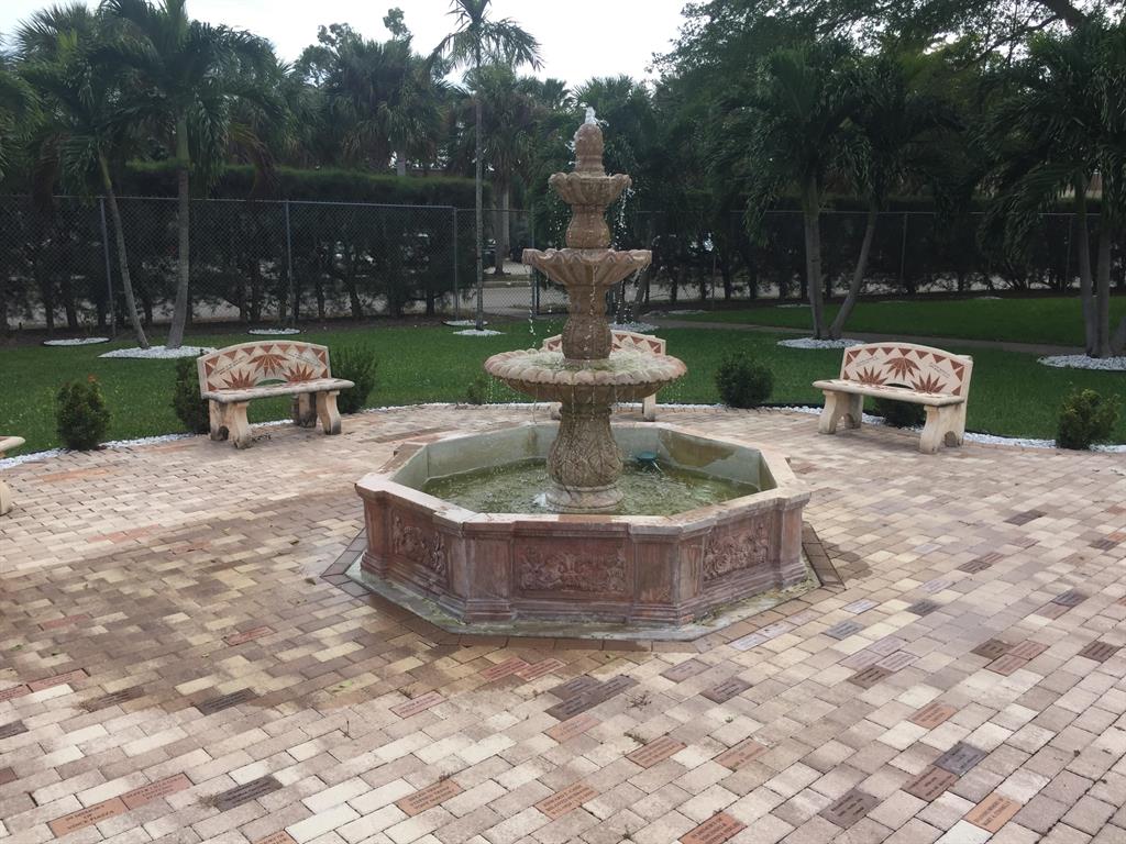 Lakeside Village - Residential Lease