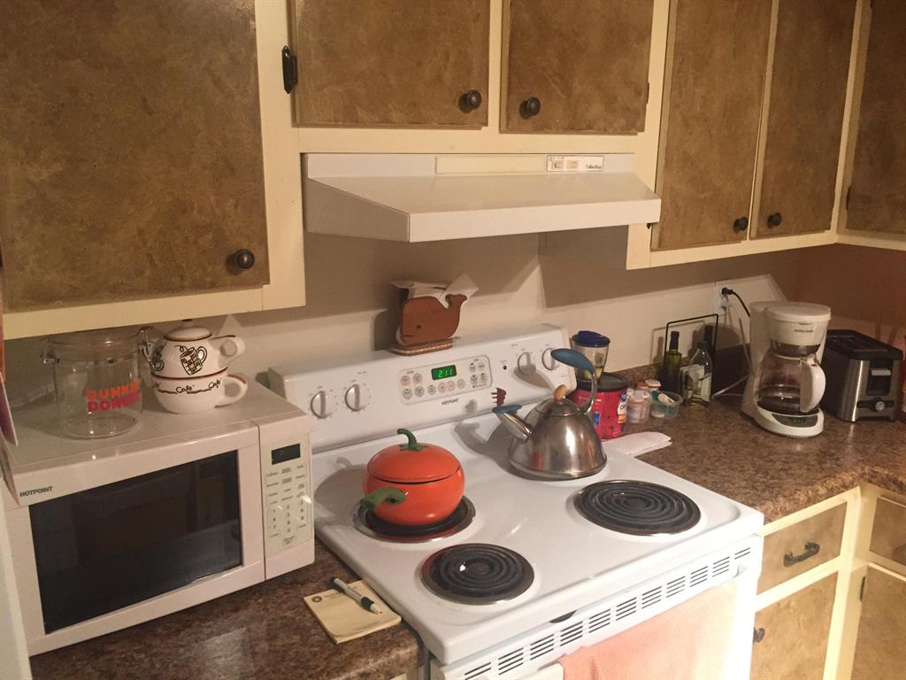 Lakeside Village - Residential Lease