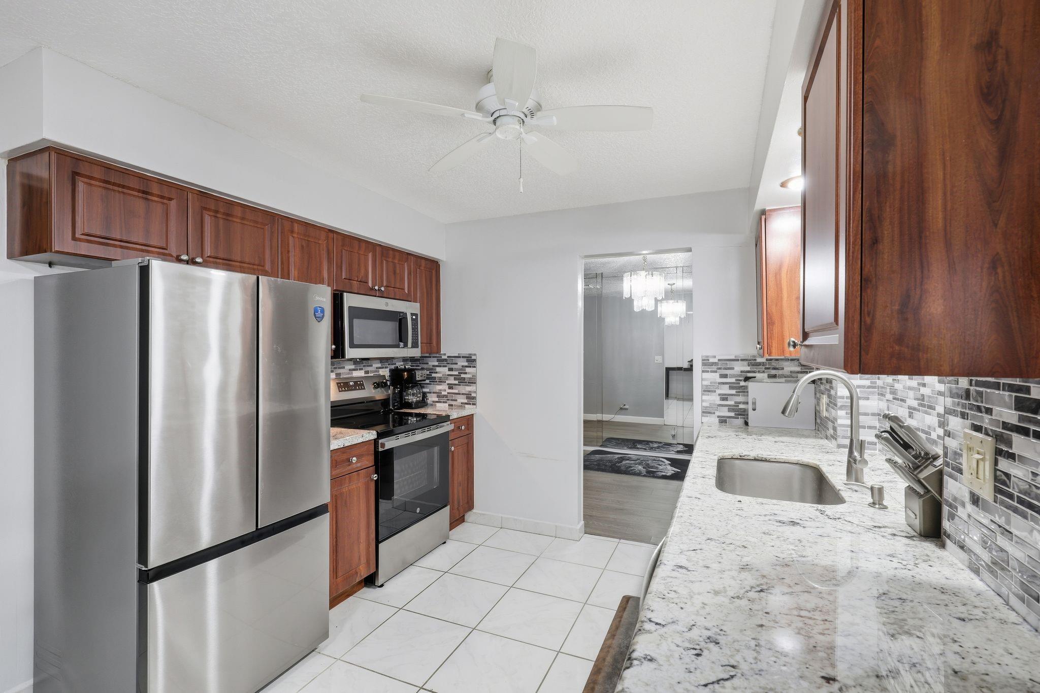 Westwood Commy 4 77-45 B - Residential