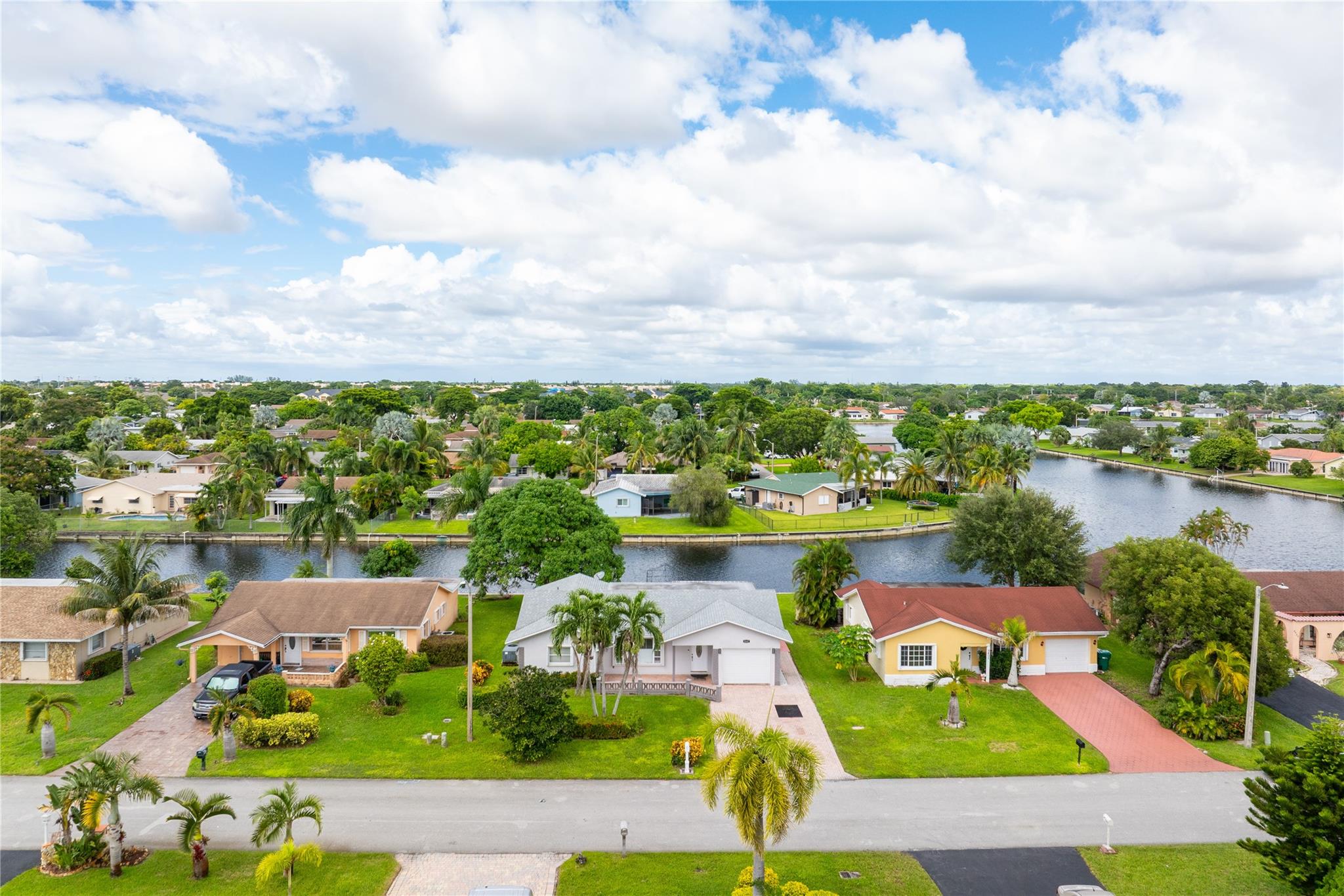 Westwood Commy 4 77-45 B - Residential