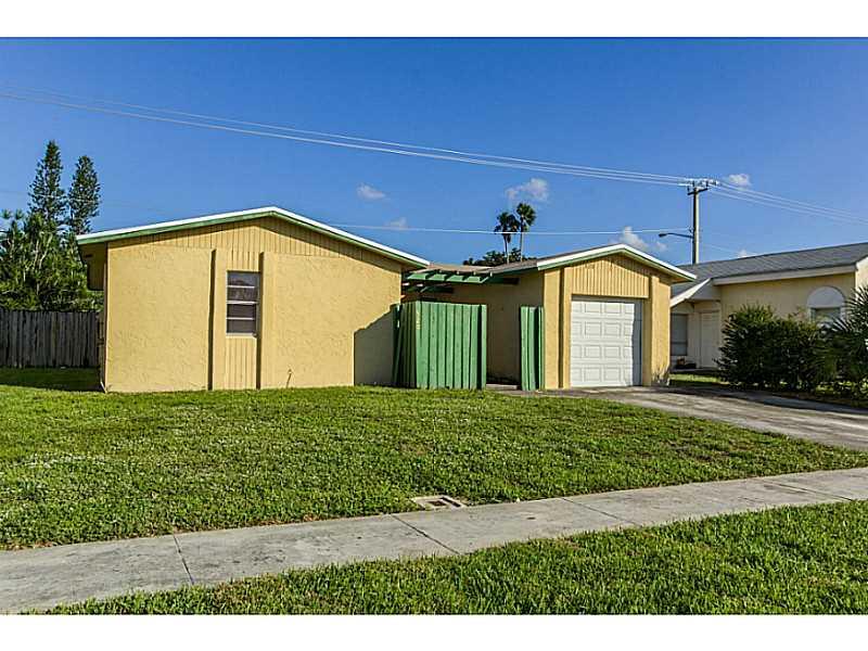 NORTH LAUDERDALE VILLAGE - Residential