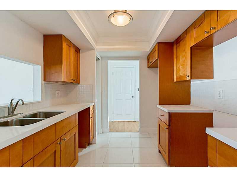 NORTH LAUDERDALE VILLAGE - Residential